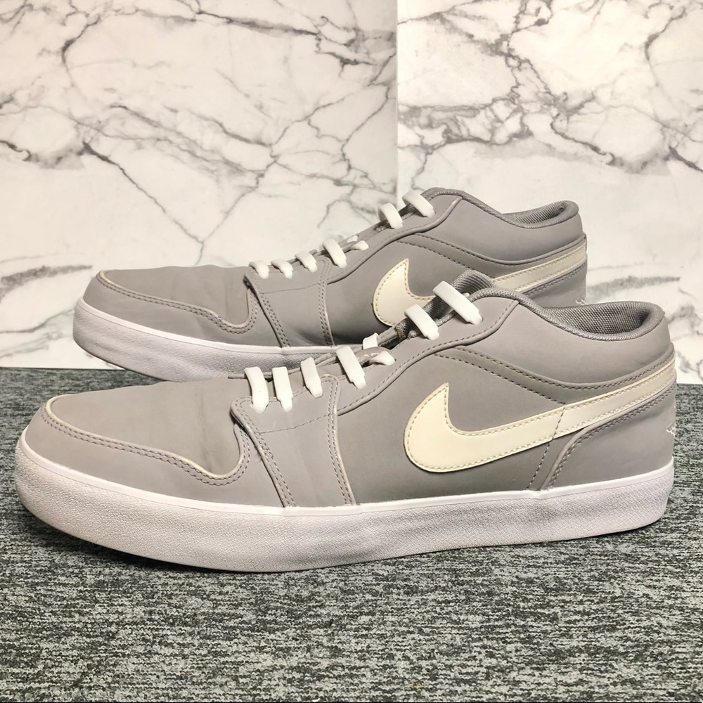 Jordan 1 Low / Size: 11 / MSRP: $110